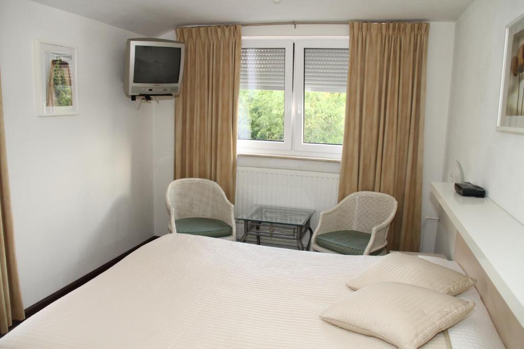 Hotel De Eik Valkenburg aan de Geul エクステリア 写真